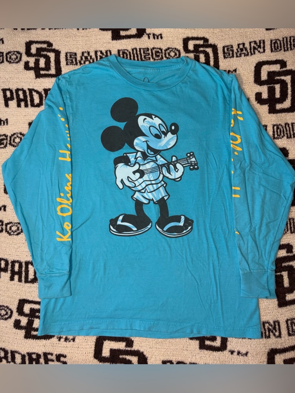 Disney Resort Mickey Mouse Ukulele Hawaii Ko Olina Blue Aulani 2021 Shirt Medium